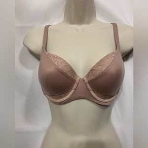 Victoria’s Secret Demi bra size 32DD